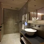 Hotel Mohnenfluh 4*