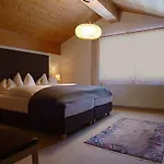 Mohnenfluh Hotel Lech