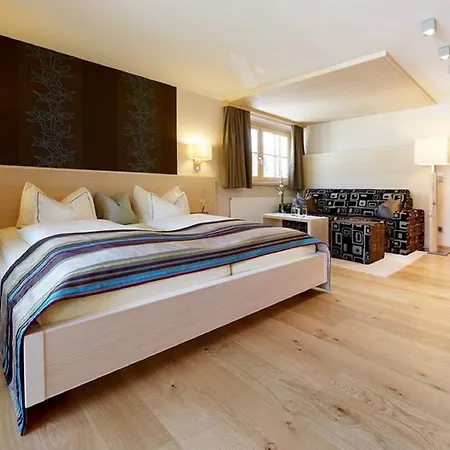 Mohnenfluh ホテル