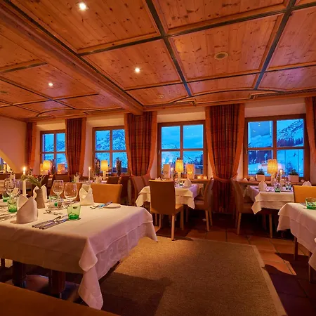 Mohnenfluh 4* レッヒ