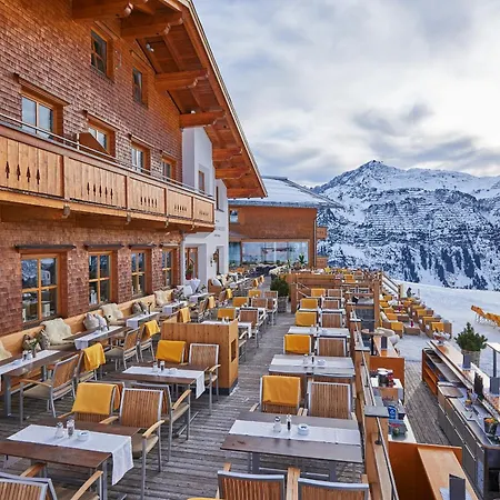 Mohnenfluh Hotel