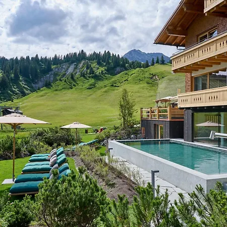 Mohnenfluh Hotel Lech