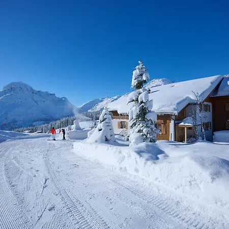 ホテル Mohnenfluh 4*