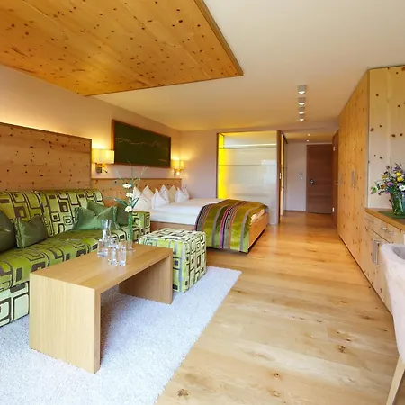 Mohnenfluh ホテル 4*