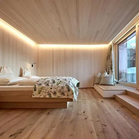 Mohnenfluh レッヒ