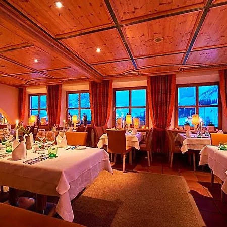Hotel Mohnenfluh 4*