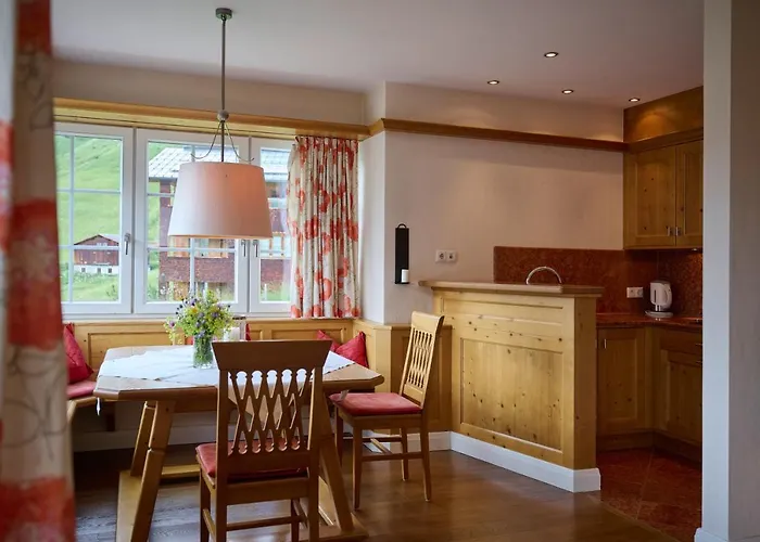 Mohnenfluh Hotel Lech